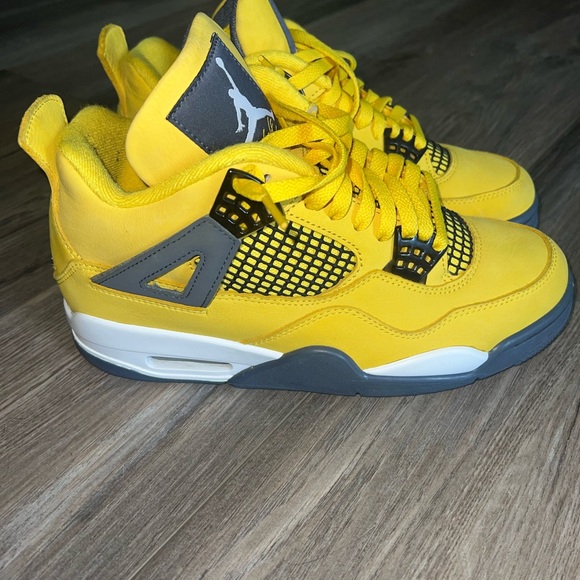 Jordan 4 - Picture 8 of 11